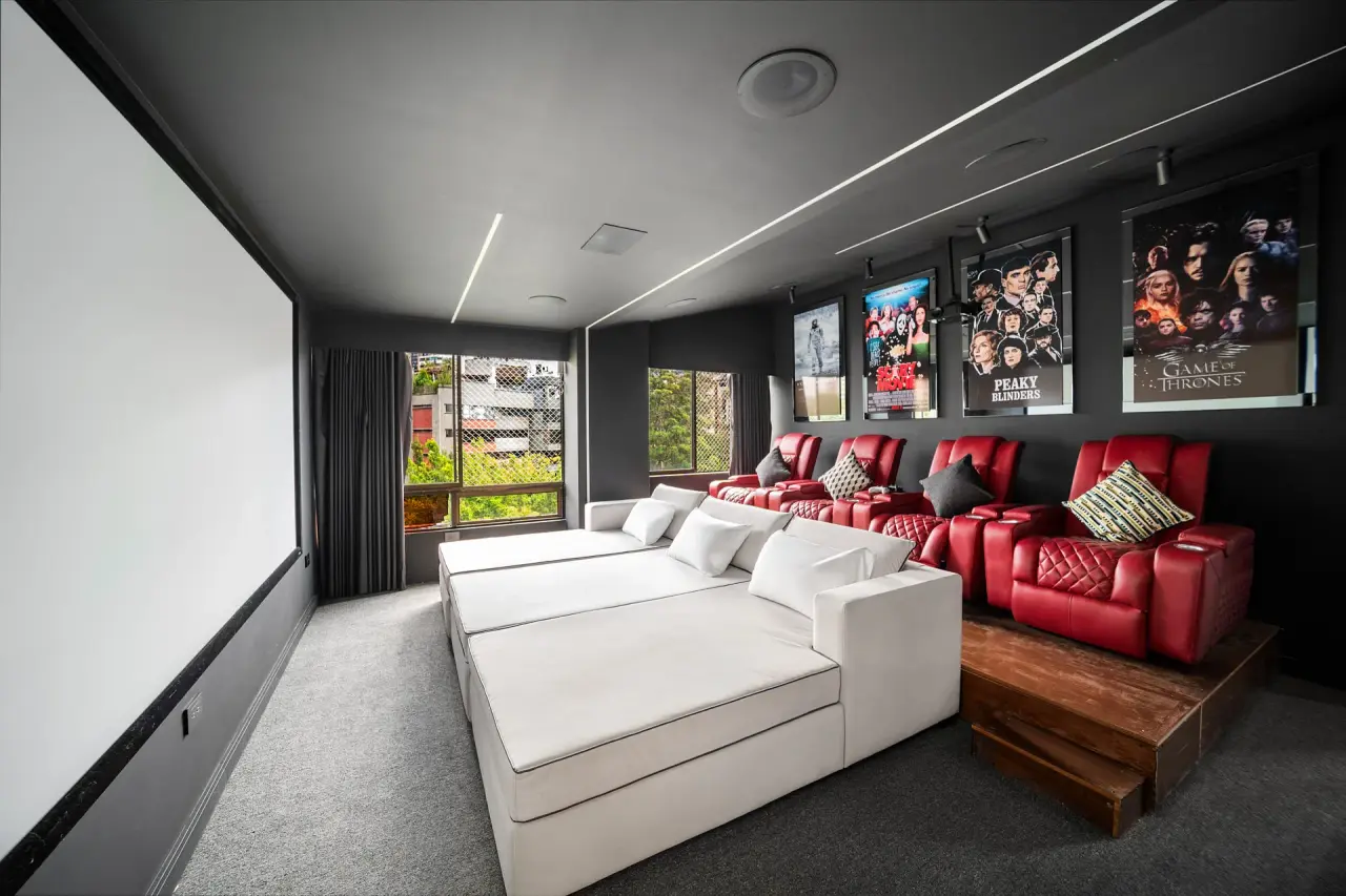 El Poblado Penthouse, El Poblado, Medellín (view 5)