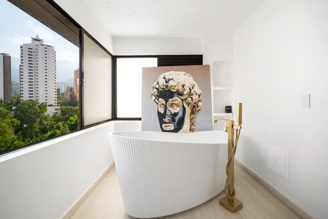 El Poblado Penthouse, El Poblado, Medellín (view 11)