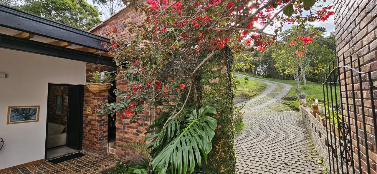 Finca Los Magnolios · Apartment — Countryside Apartment in Rionegro, Medellín