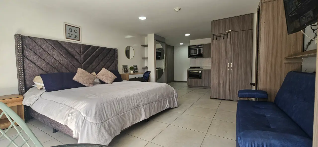 Laureles Studio, Laureles, Medellín (view 2)