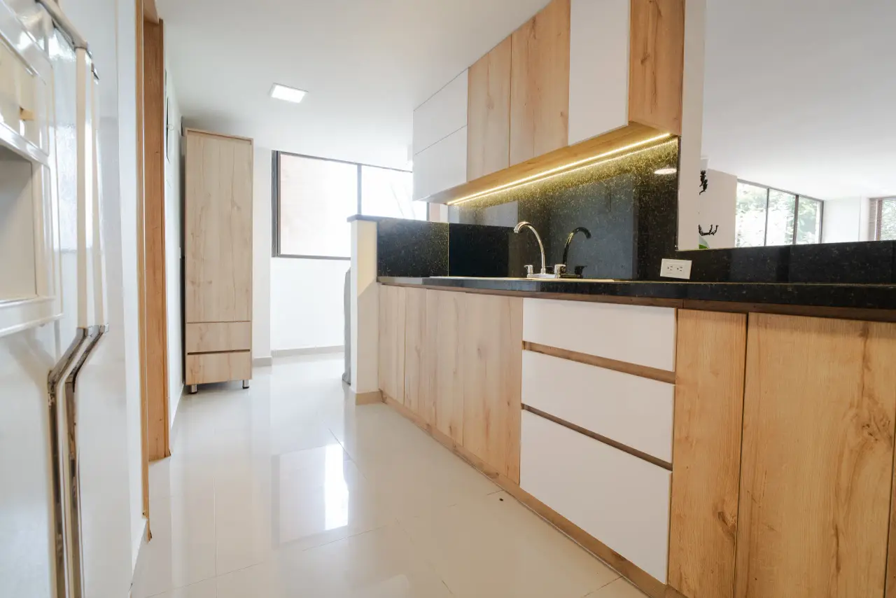 San Lucas Residence, El Poblado, Medellín (view 2)