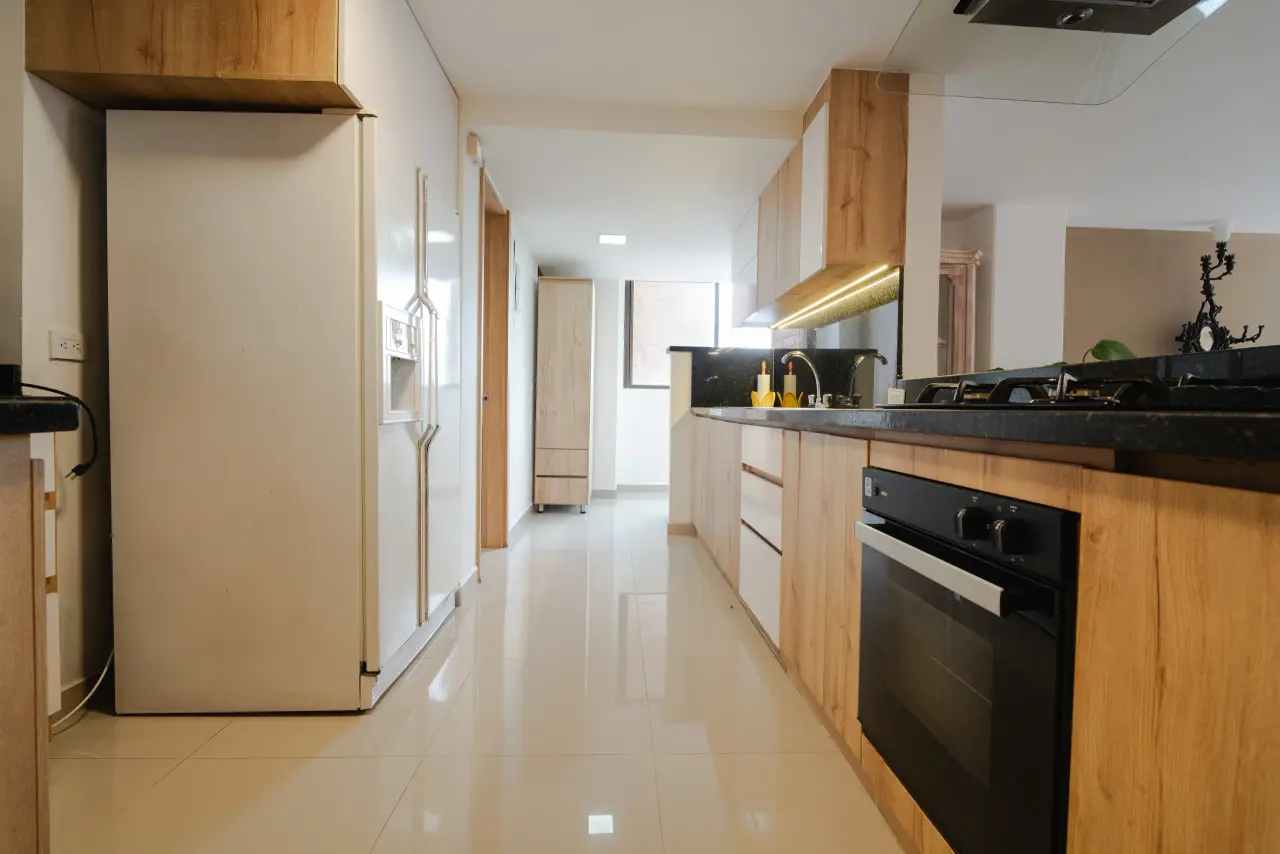 San Lucas Residence, El Poblado, Medellín (view 3)